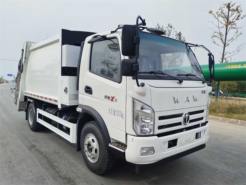 9方飛碟奧馳X3壓縮垃圾車(chē)
