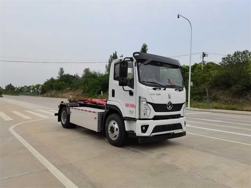 純電動(dòng)陜汽德創(chuàng)勾臂垃圾車(chē)